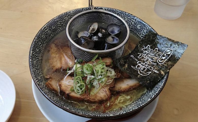 ラーメン 篠寛(しのかん)のしじみラーメン