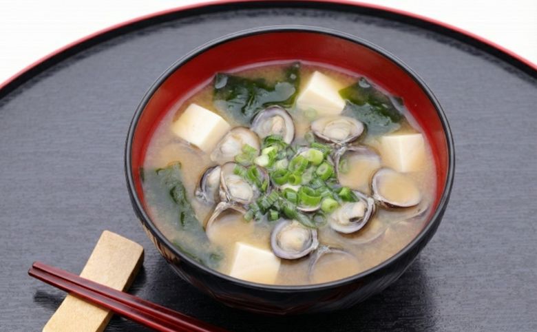 【相乗効果】メラノサイトを活性化する「カルシウム」食材と合わせる