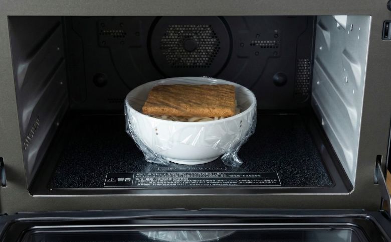 どん兵衛をレンジで加熱