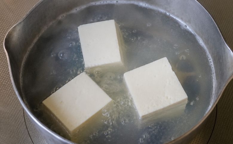 しじみ湯豆腐